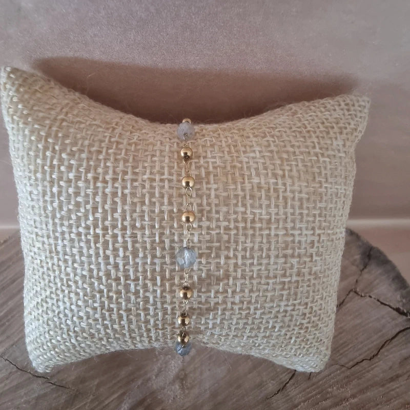Bijou en acier inoxydable doré avec perles blanches, bracelet tendance femme.